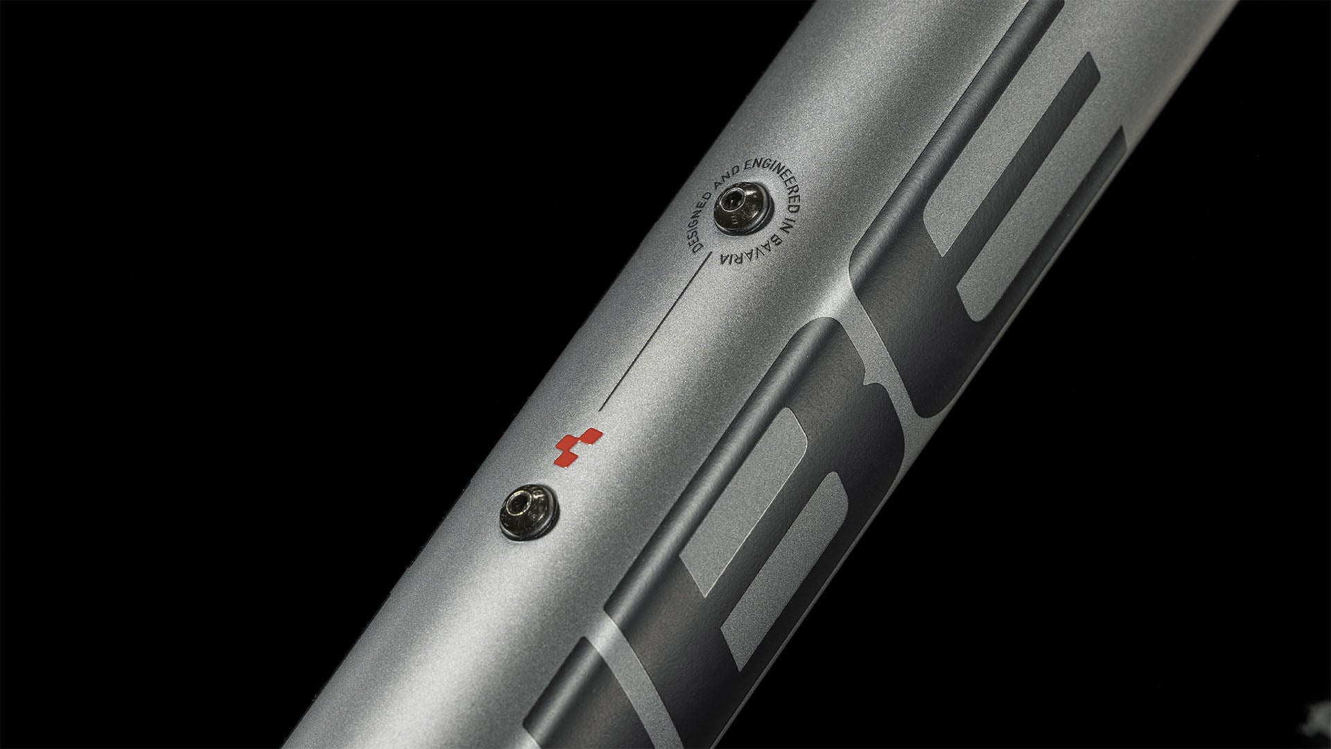 Bicicleta de montaña CUBE Aim Ex / Grey'n'Red / Transmisión 2x10 velocidades